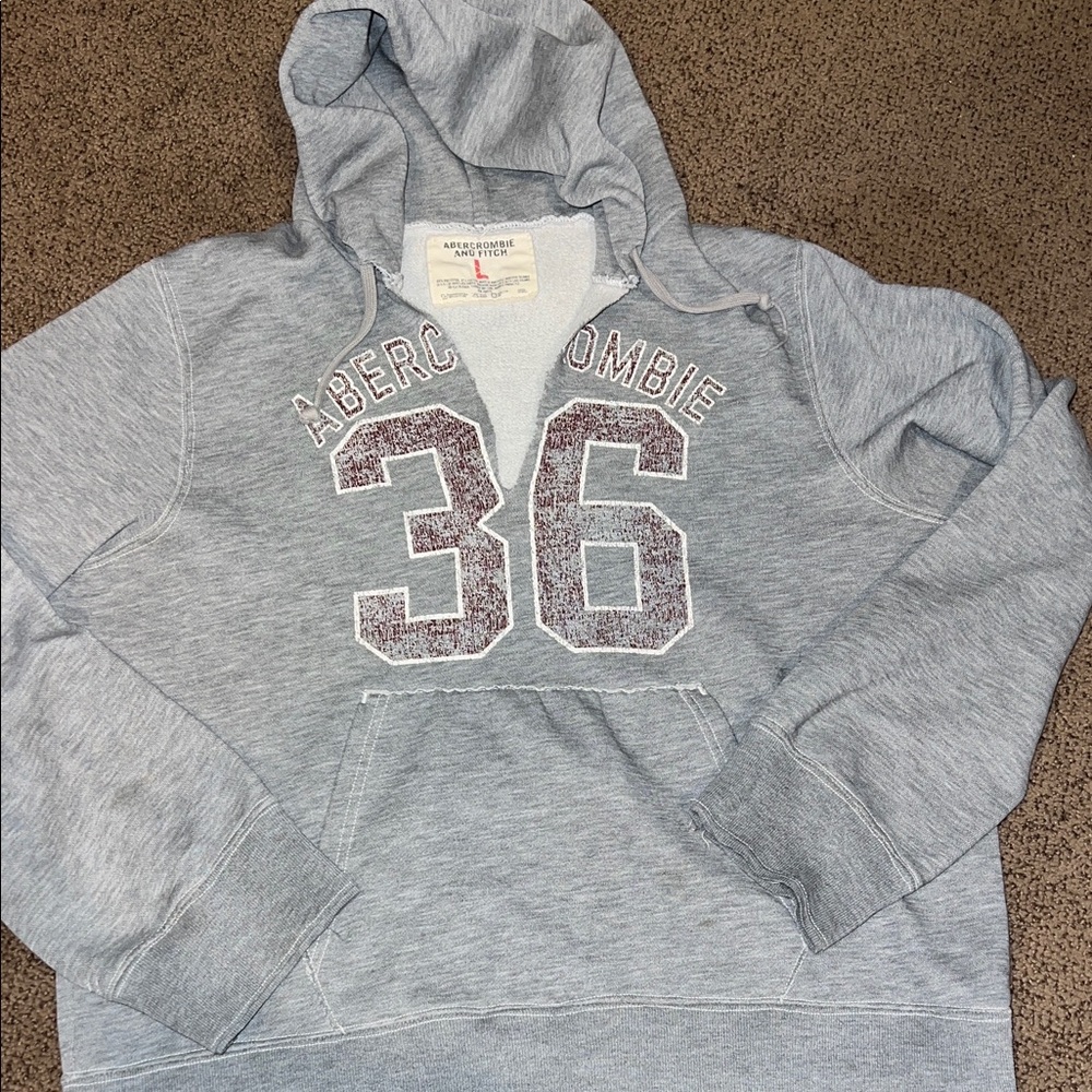 Vintage Y2K women’s sweatshirt hoodie Abercrombie and Fitch large 36